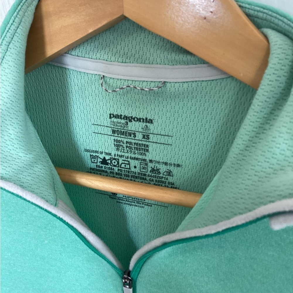 Patagonia XS Women’s Mock neck 1/4 Zip Sweatshirt Green Layers Lightweight - Picture 3 of 6